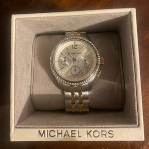 Brand new Michael Kors Woman’s watch